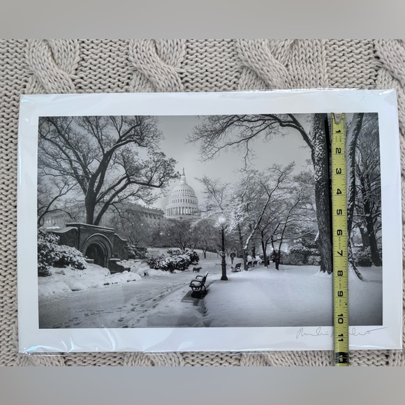 Washington DC Black and White Photograph. - Picture 3 of 4